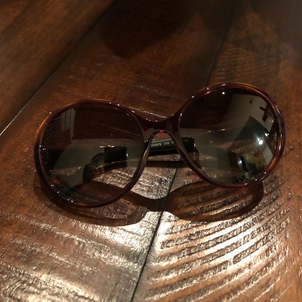 CLOE Sun Glasses, new never Ben use.